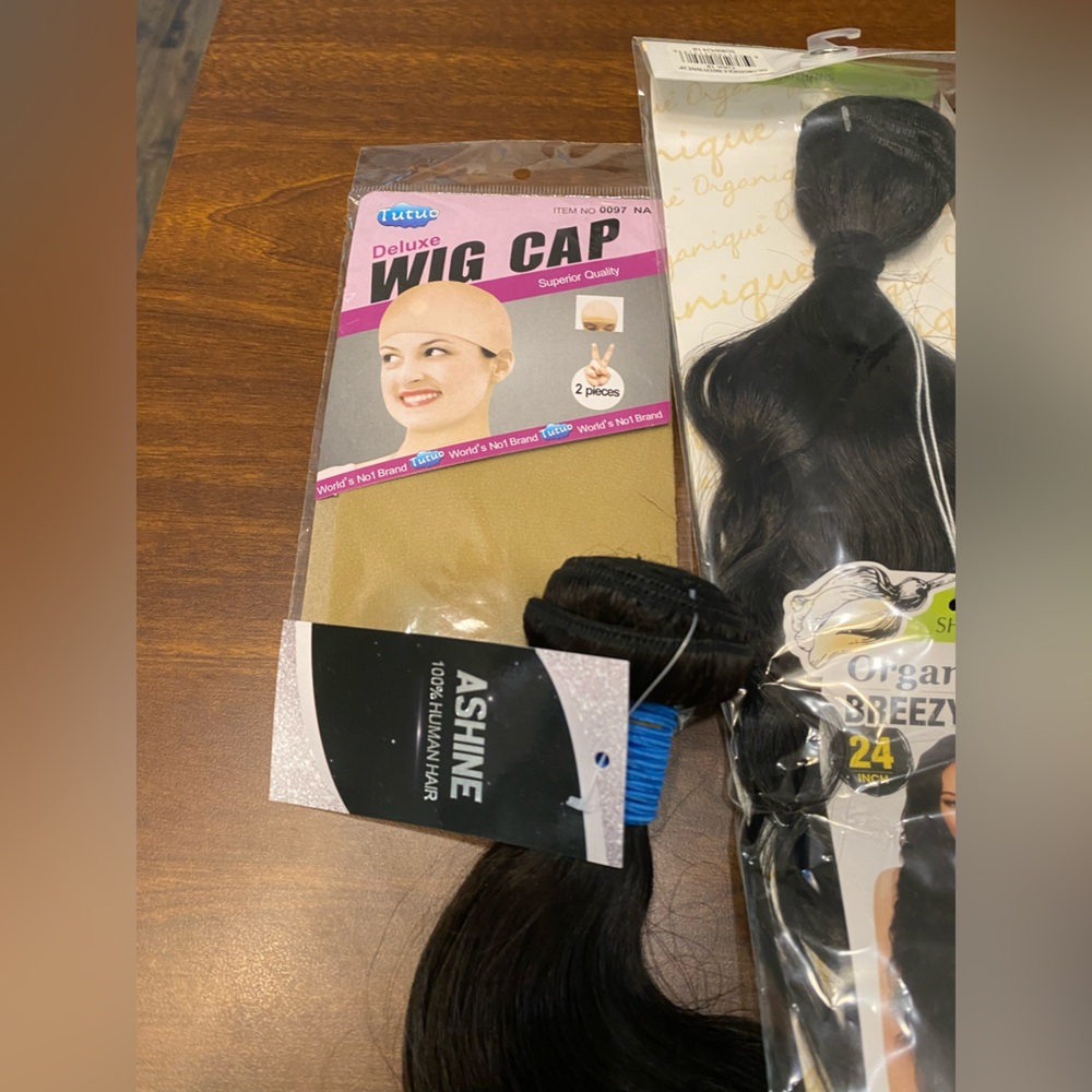 Synthetic wigs and hair pieces bundle lot - Picture 2 of 7